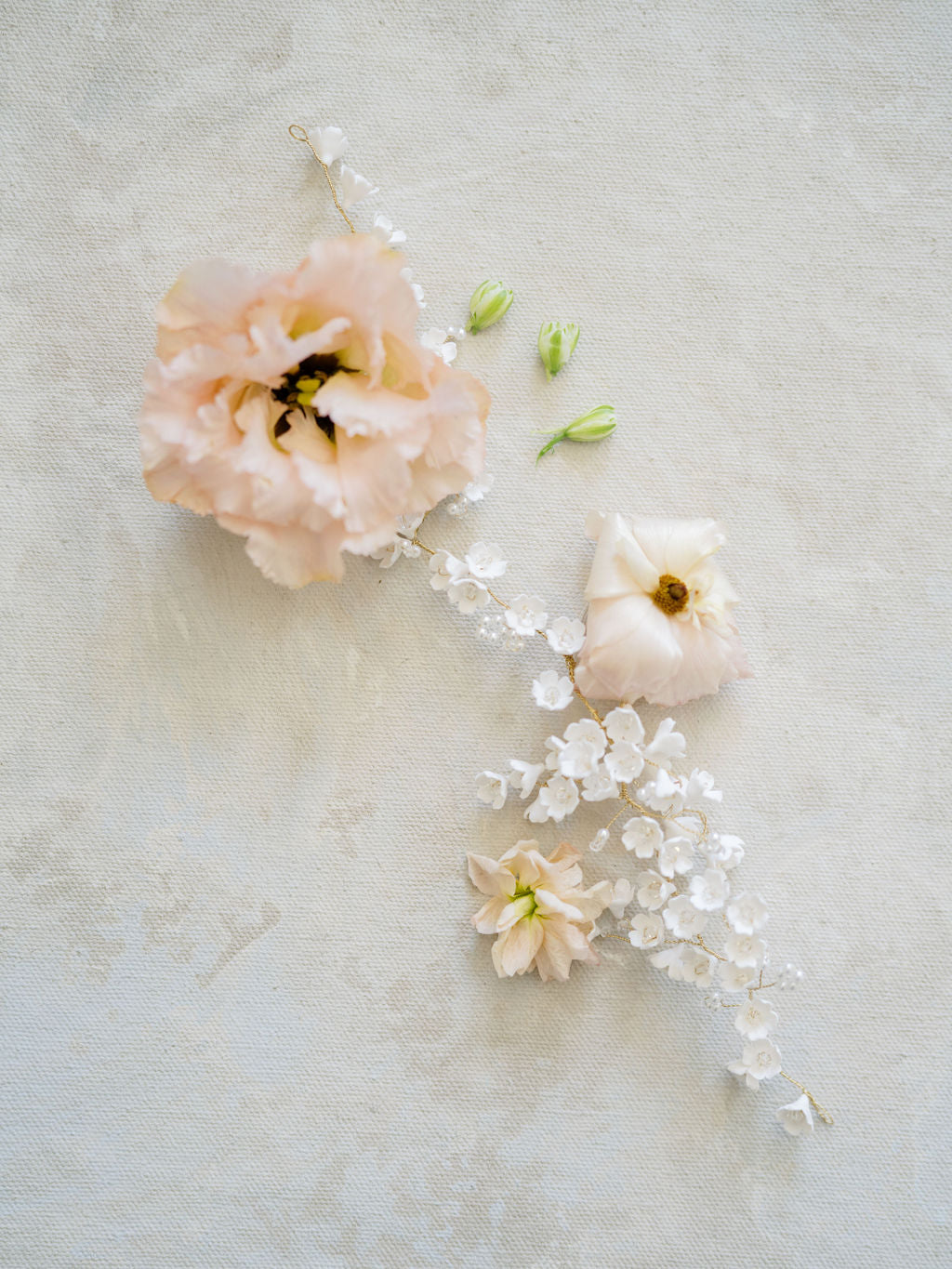 Floral hair vine BLANDINE- 24055 – Nestina Accessories display picture 2