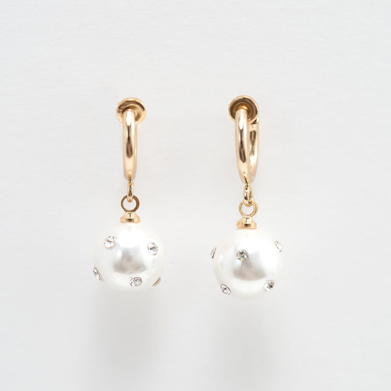 Petite bridal pearls earring - style 22009