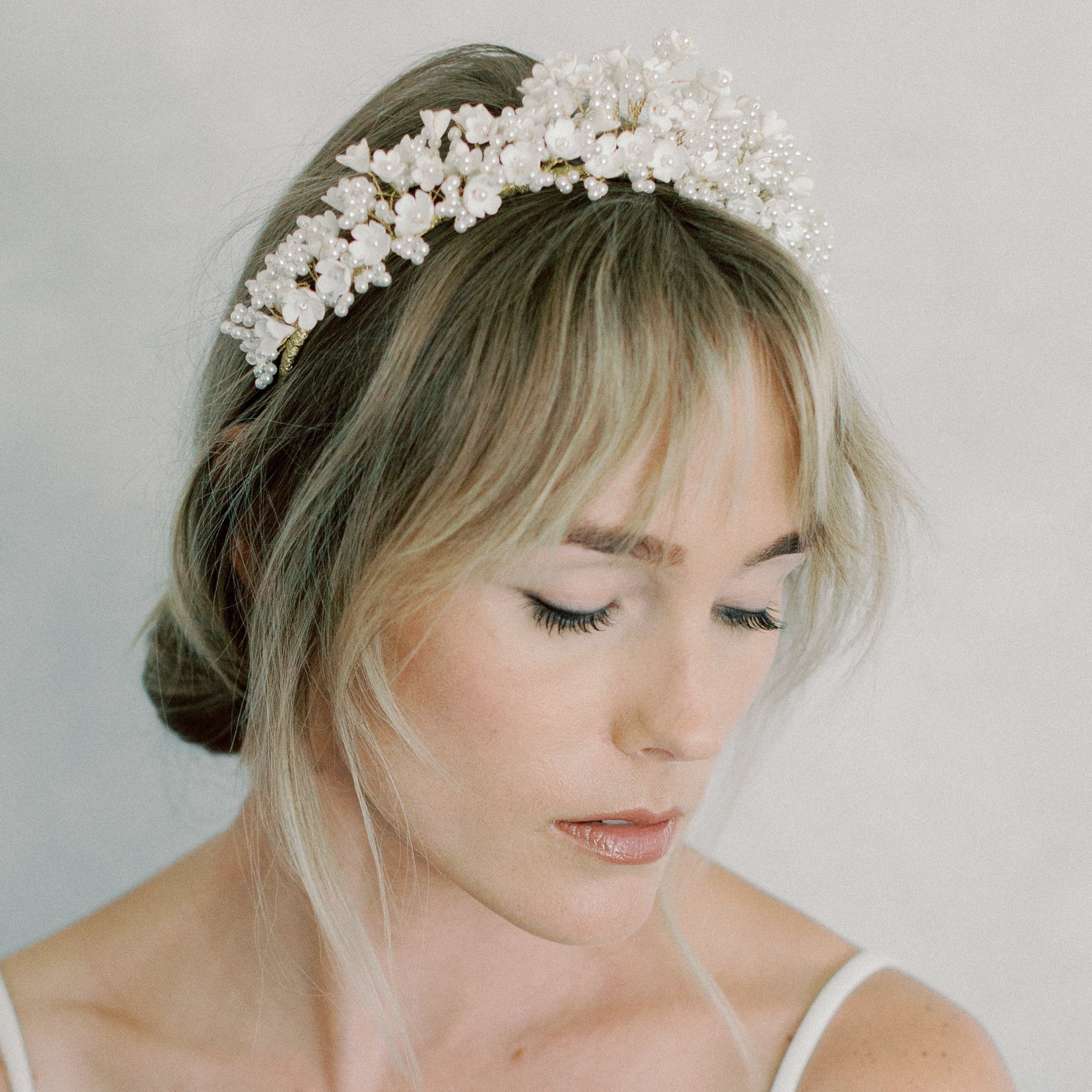 Wedding headband for bride floral, Bridal pearl headpiece, Floral tiara, Clay flower tiara, Wedding good headpiece, Bridal headband, Bridal tiara