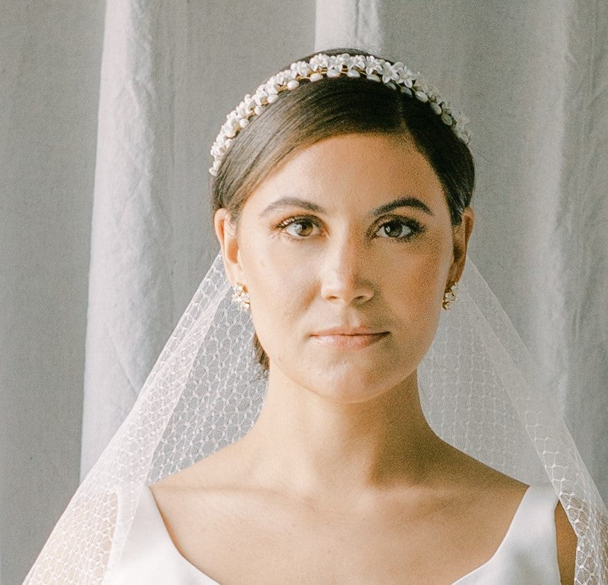 bridal vine, bridal headpiece with flowers and rice pearls, DELICES style 21009